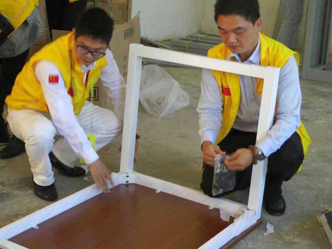 博皓董事長(zhǎng)賴(lài)厚平先生參加獅子會(huì)河源五所圖書(shū)室的安裝及捐贈(zèng)掛牌